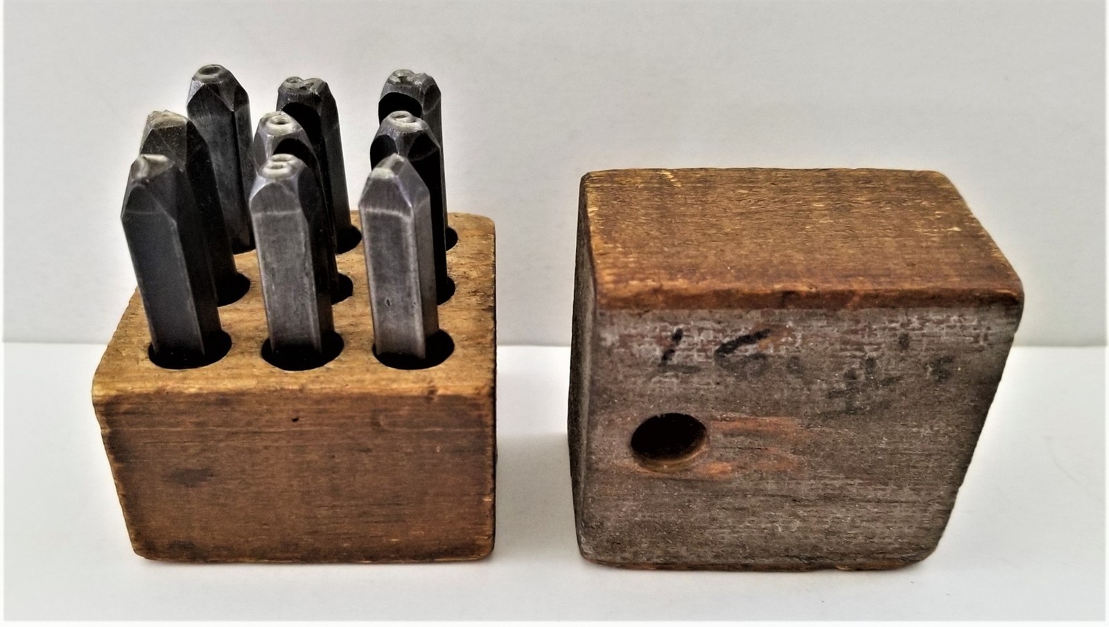 vintage NUMBER BITS in WOOD BOX leather press woodworking clay metal stamp LRG