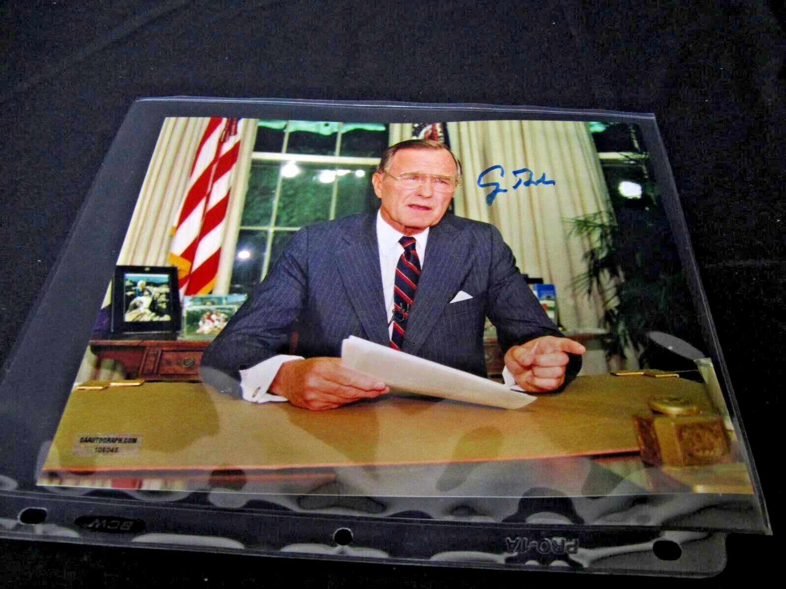 GEORGE H.W. BUSH Signed Photo Autographed 8x10 PRESIDENTIAL 41st President COA