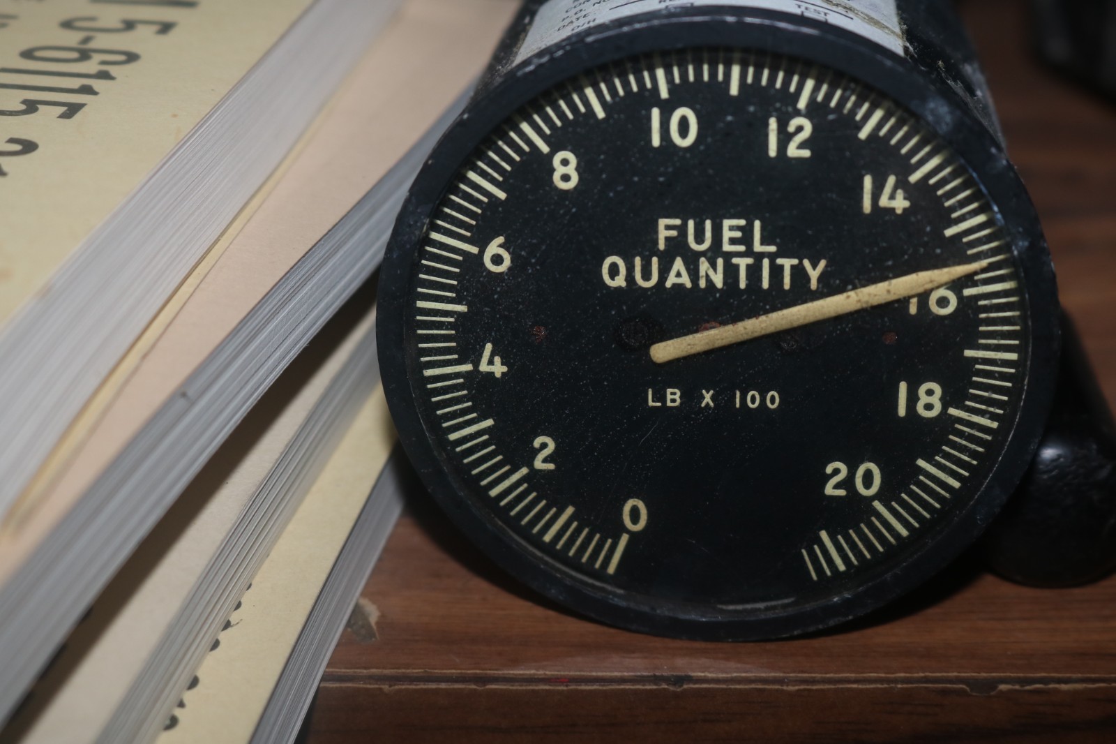 Vintage USAF Fuel gauge indicator PN JG4A16 Cessna A / T-37 Tweet