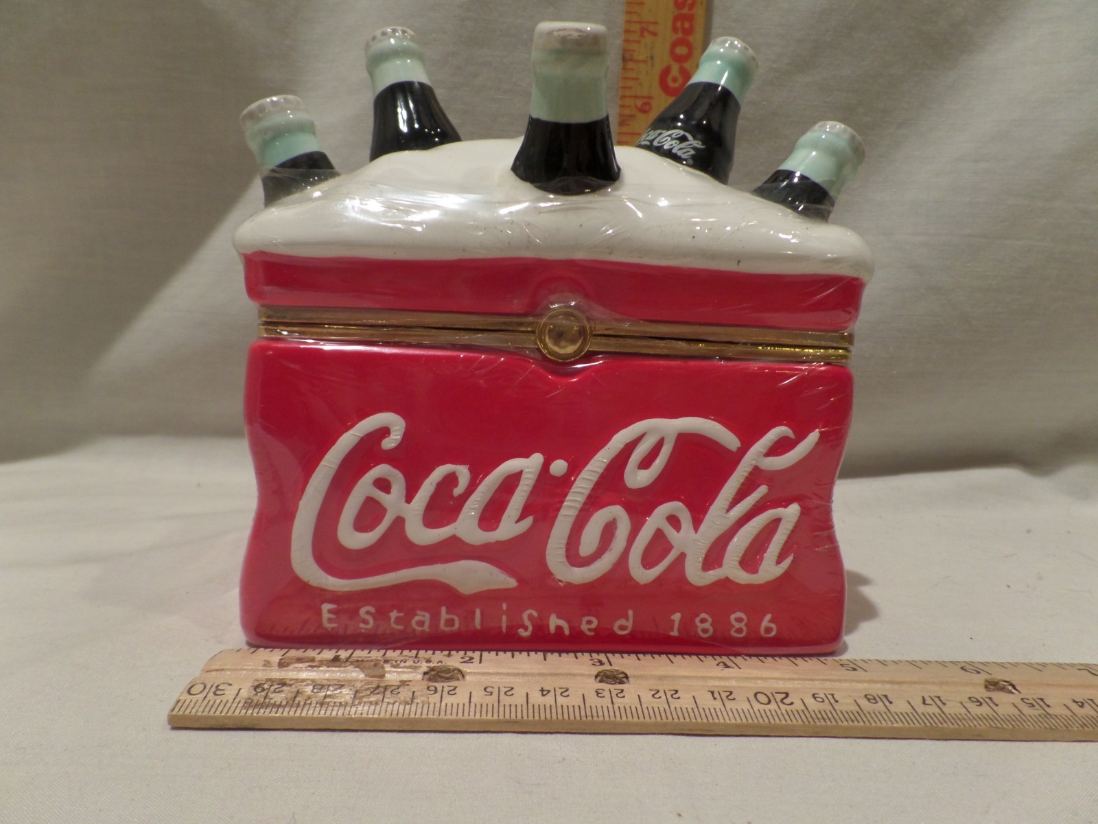 Coca-Cola Ceramic Ice Cooler & Bottles 2002 Houston Harvest 