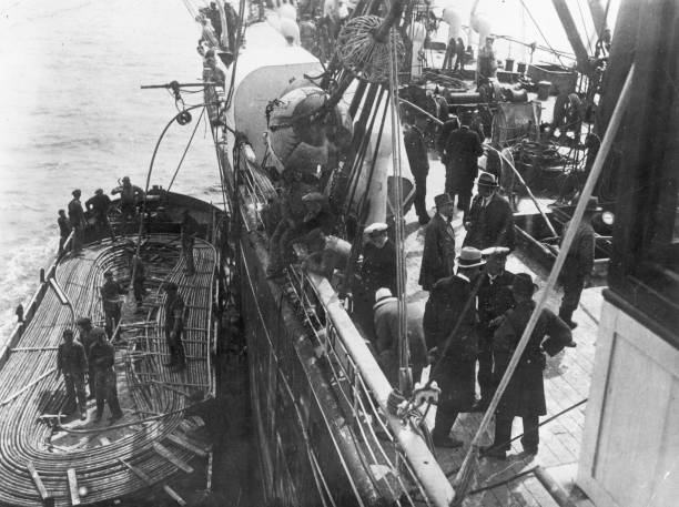 Groups of men laying telegraph cable at sea 1900 OLD PHOTO