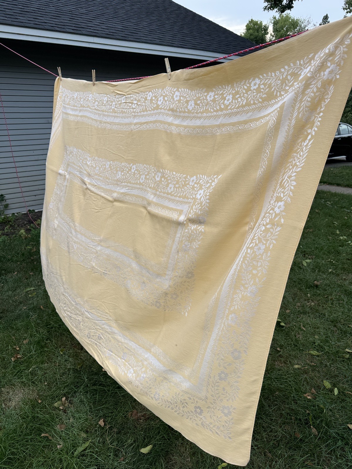 Vintage Damask Tablecloth Warm Yellow Gold Floral ~56x84 Nice 😊 
