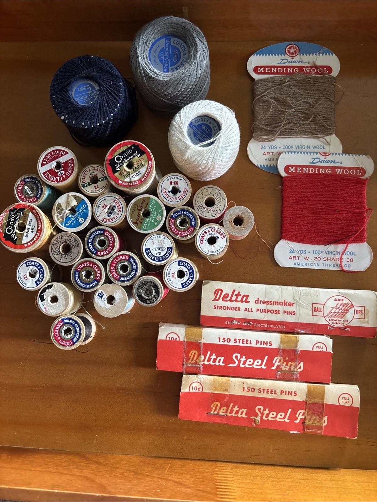 Vintage Wooden Thread Spools And Miscellaneous Sewing Notions,  ￼