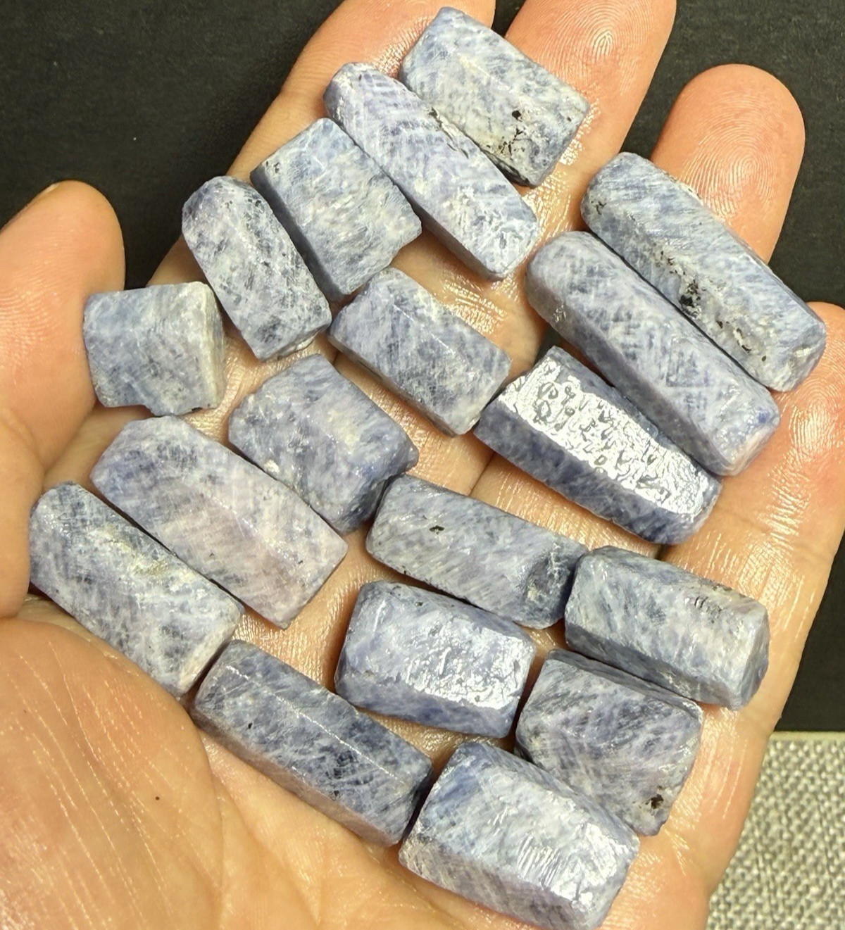 1000g 200pcs Natural Blue corundum Rough Loose Gemstone Jewelry Making