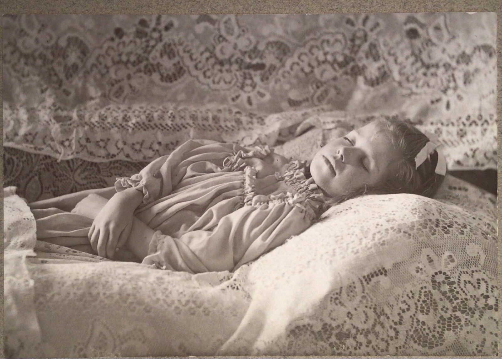 1900’s Vintage Beloved Daughter Post Mortem Peaceful Girl Cabinet Card Photo