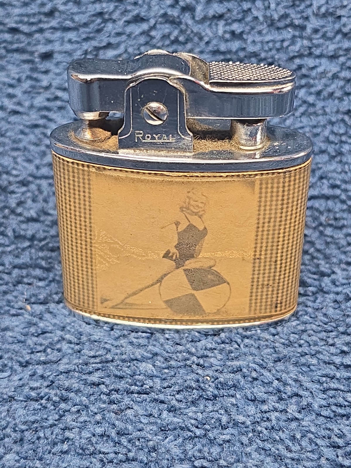 Vintage 1956 Royal Automatic Super Lighter Pinup Girl both sides Cigarette 98766