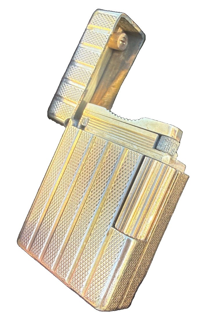 VTG 1972 S. T. Dupont Slim Lighter Rose Gold Lattice W/Lines Pattern France 1223