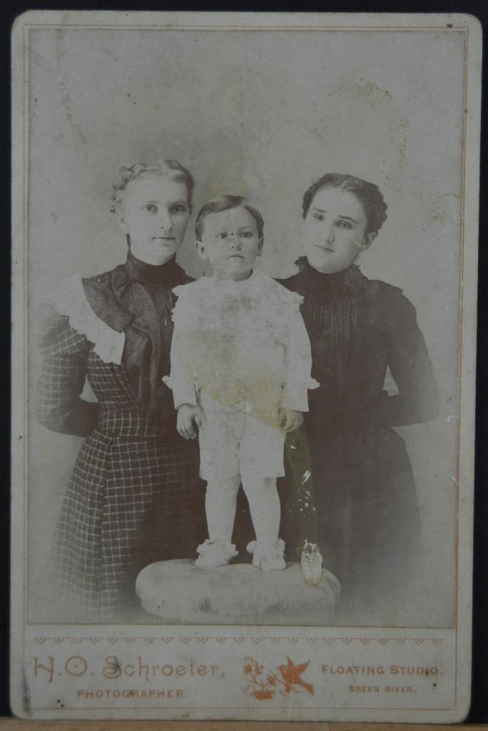 Antique CDV Photo of 2 Girls and Child H.O. Schroeter Floating Studio Art 1890