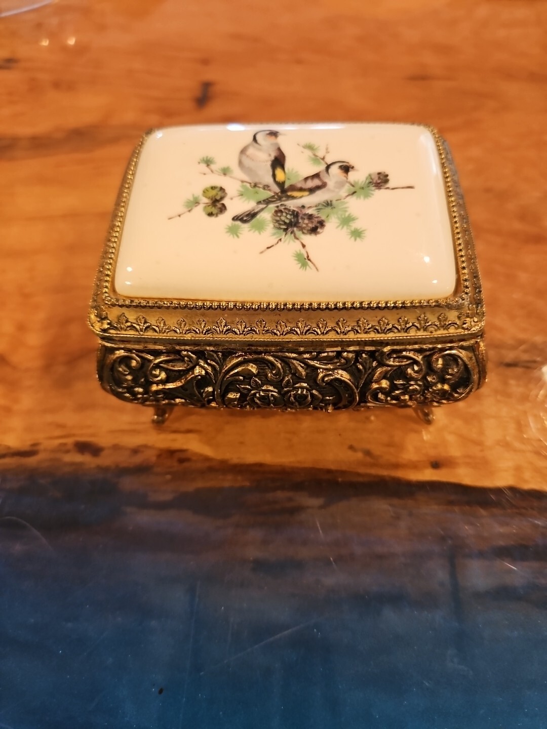 Vtge Sankyo Japan Mockingbird Birds in Pine Tree  Trinket Music Box