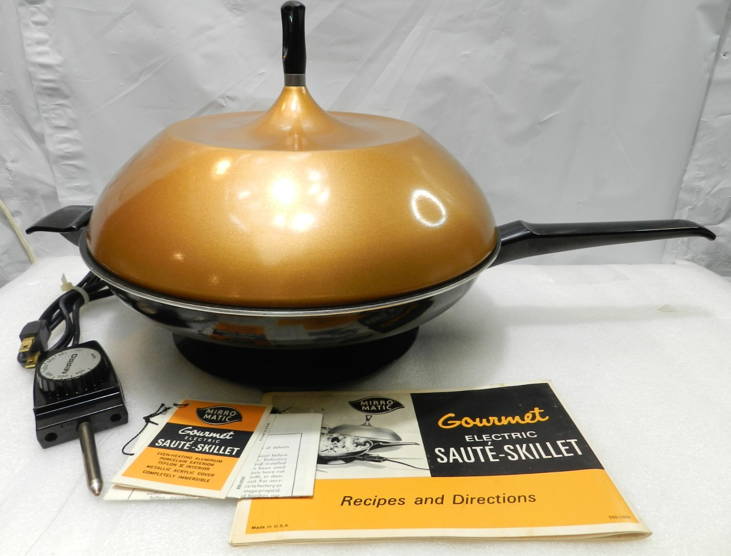 Vintage Retro Mirro Matic Gourmet Electric Saute Skillet Model M-0354-35  (F39J)