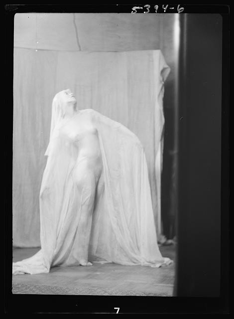 Photo:Martha Graham 1928 Dancer Veiled Costume Pose