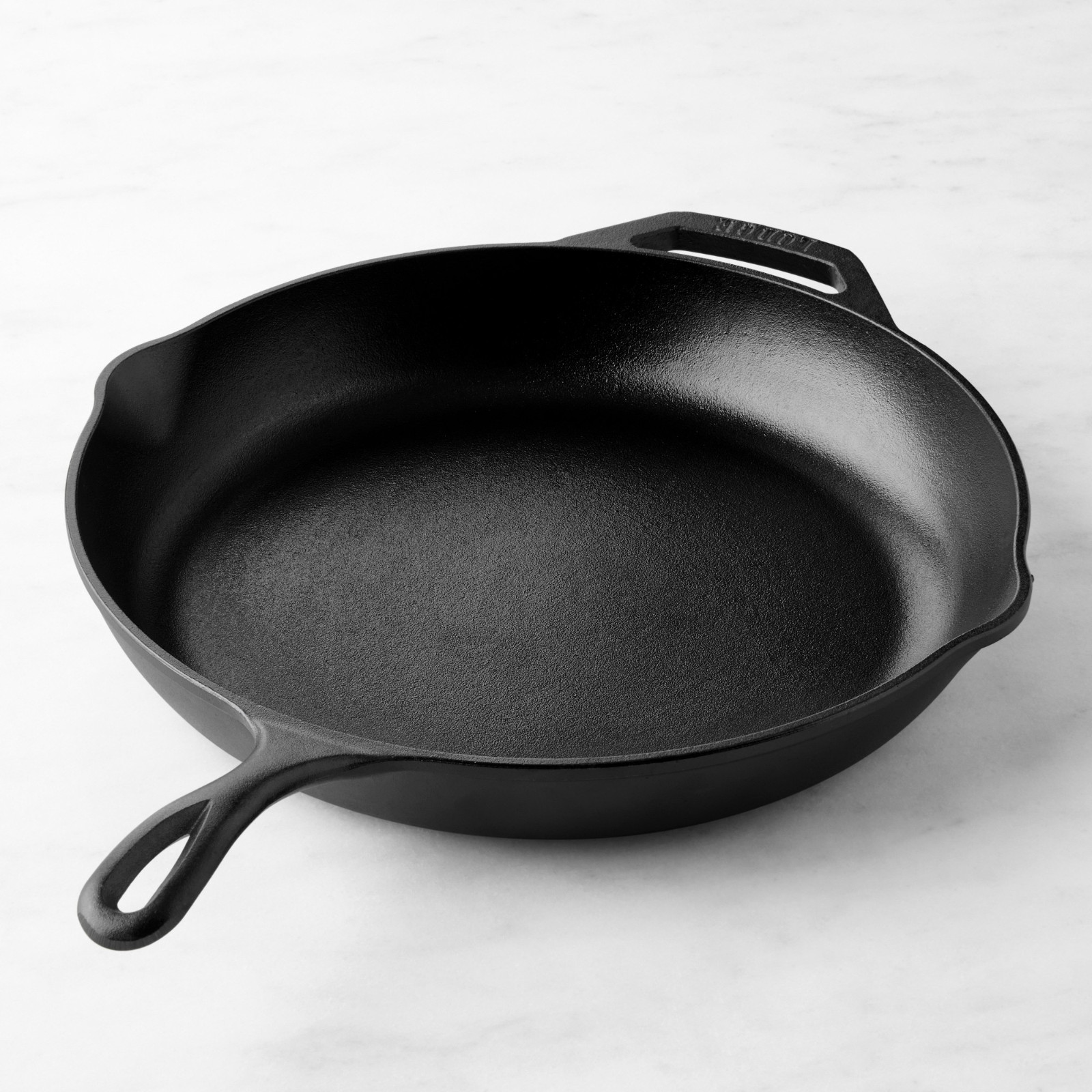 Lodge Chef Collection 13.25 in Seasoned Cast Iron Skillet