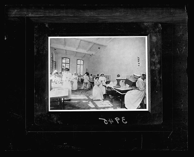 Photo:1910s Nurses Hospital Ward Women Interior Photograph