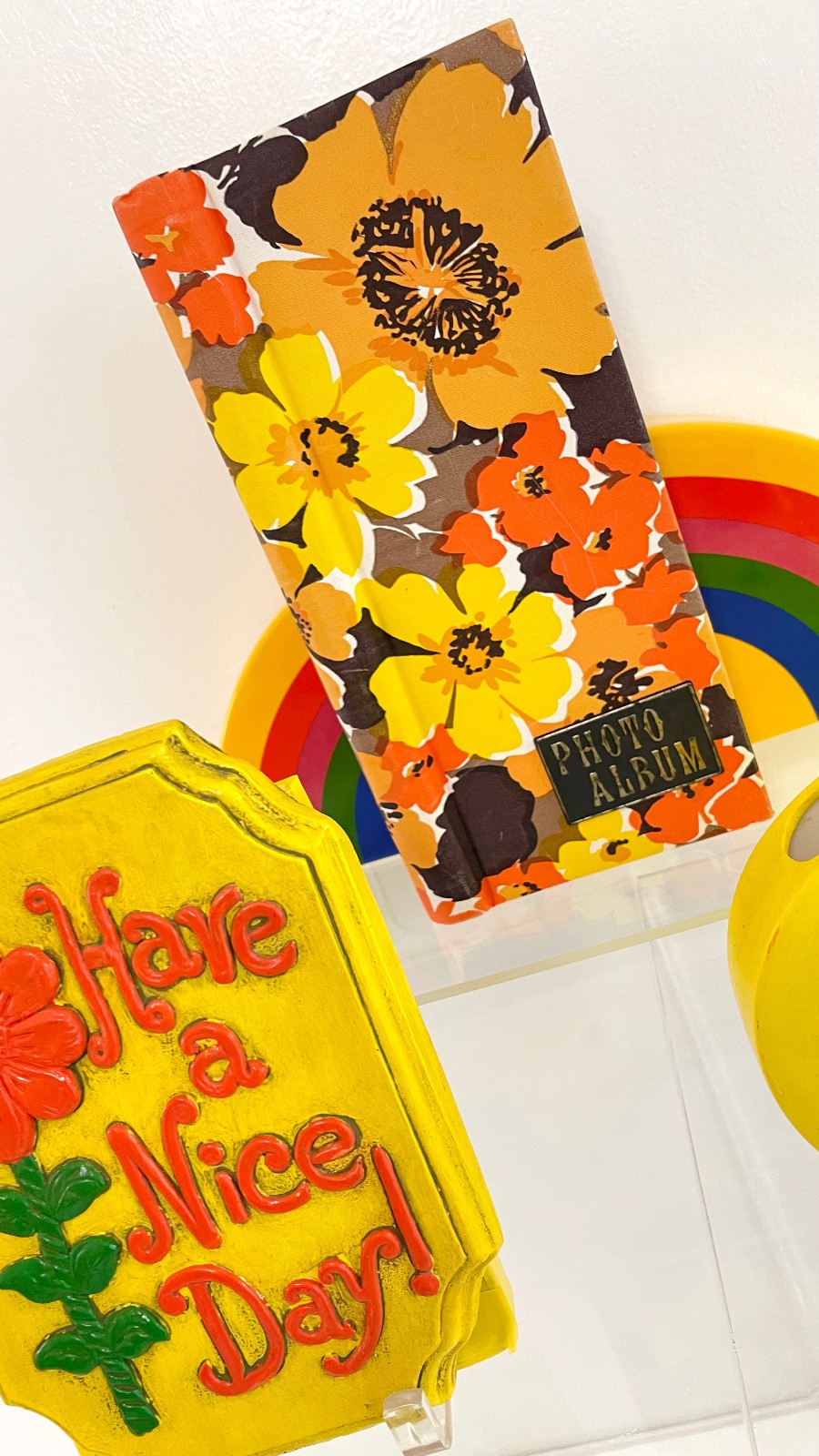 VTG 1960s Groovy Flower Power Orange Spiral Photo Album Book TriFold 96 slots