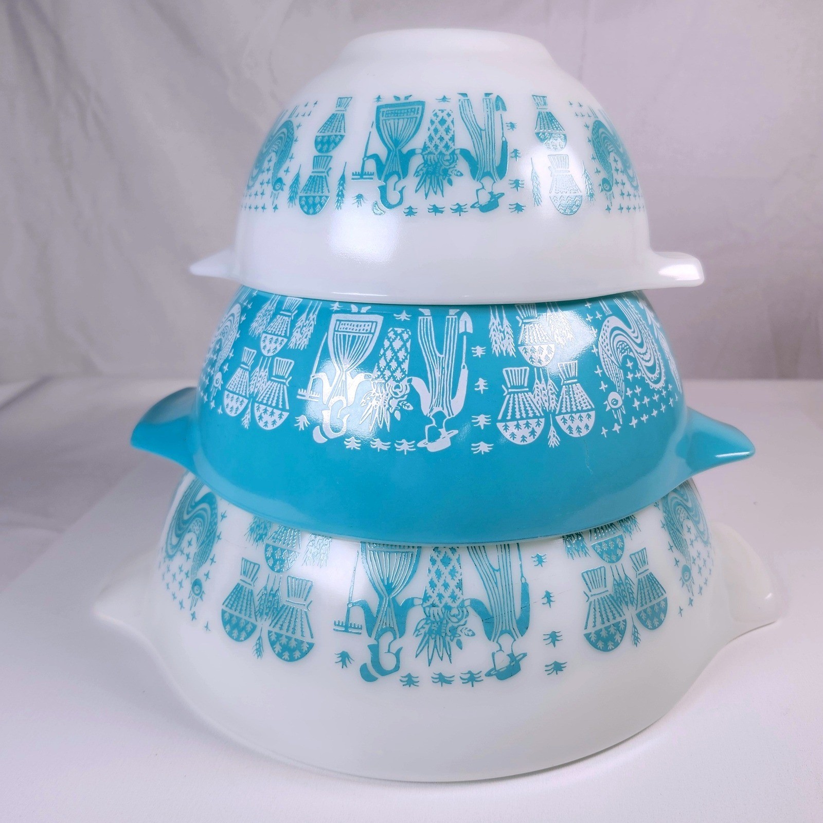 Vintage Pyrex Mixing Bowls 3 Piece Turquoise Butterprint Amish Cinderella Set