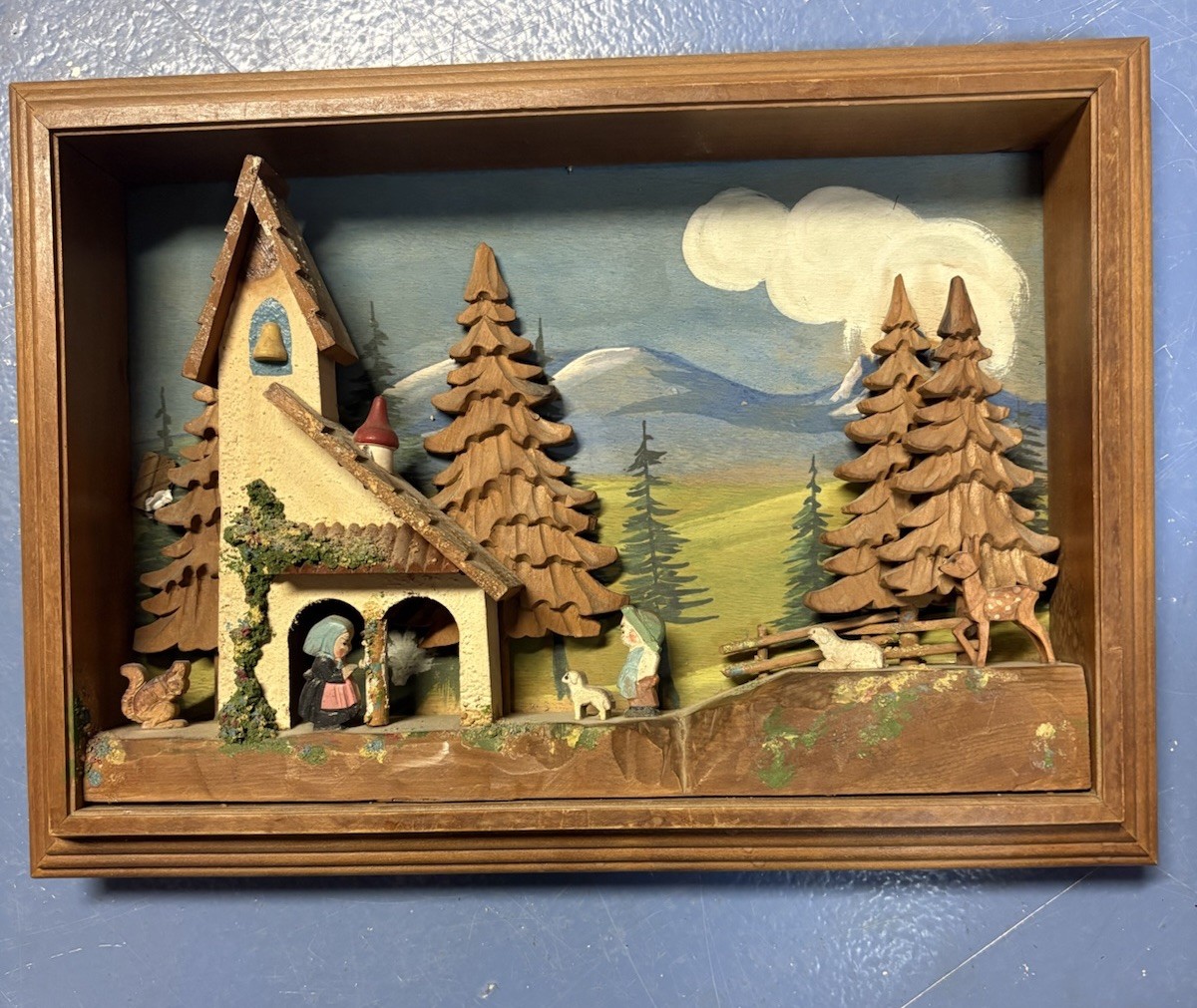 1950’s Vintage 3D Hand Carved And Hand Painted Wooden Shadow Box Diorama