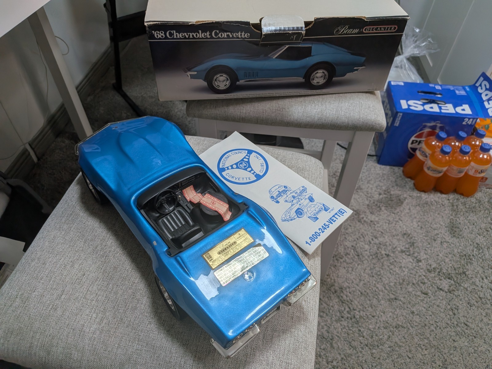 Jim Beam Chevrolet Corvette Decanter w/ Box. Beautiful Display Piece 