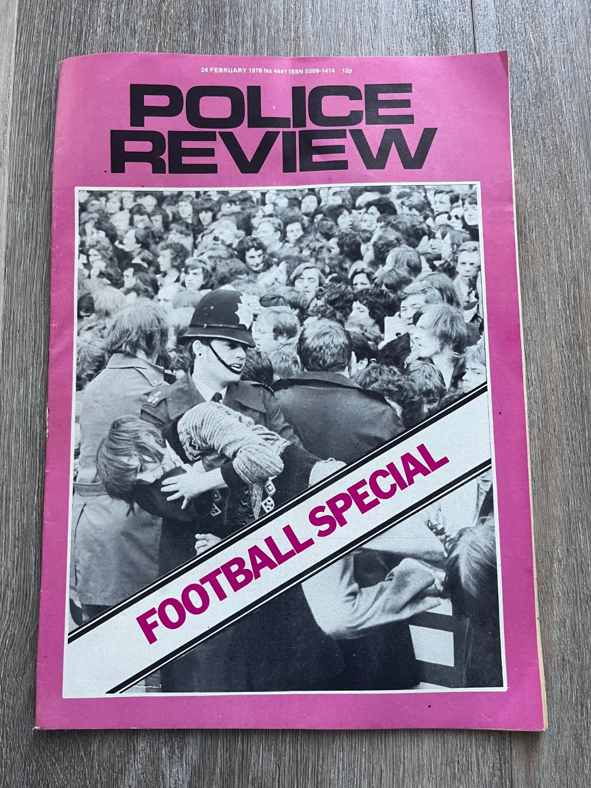 police review magazine february 1978 - football special & whitechapel murders