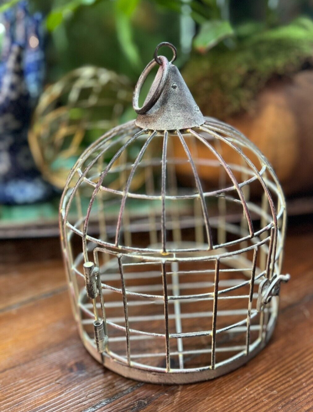 VTG Patina Beehive Shaped Wire Birdcage Round Bird Cage w/ Hinged Door Hanging