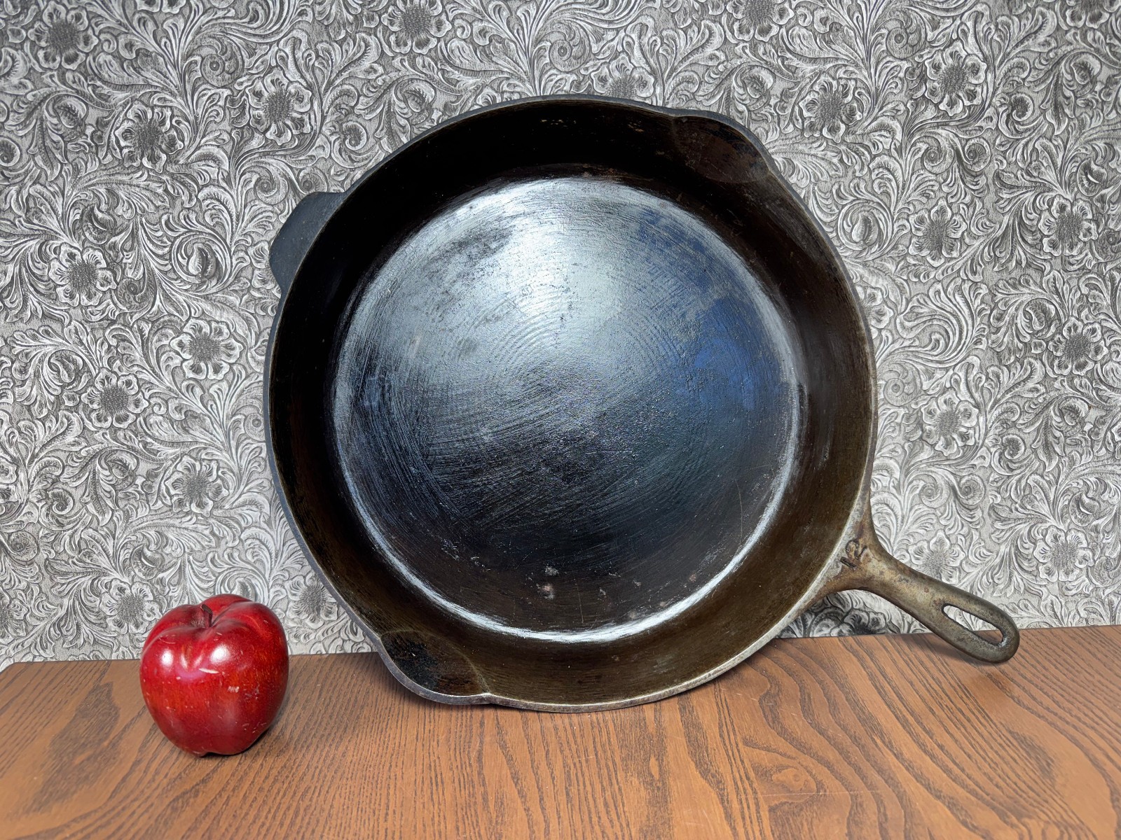 RARE Antique Wagner Cast Iron 14 INCH Marked 12 Pan USA Skillet Fry 8 lbs Spouts