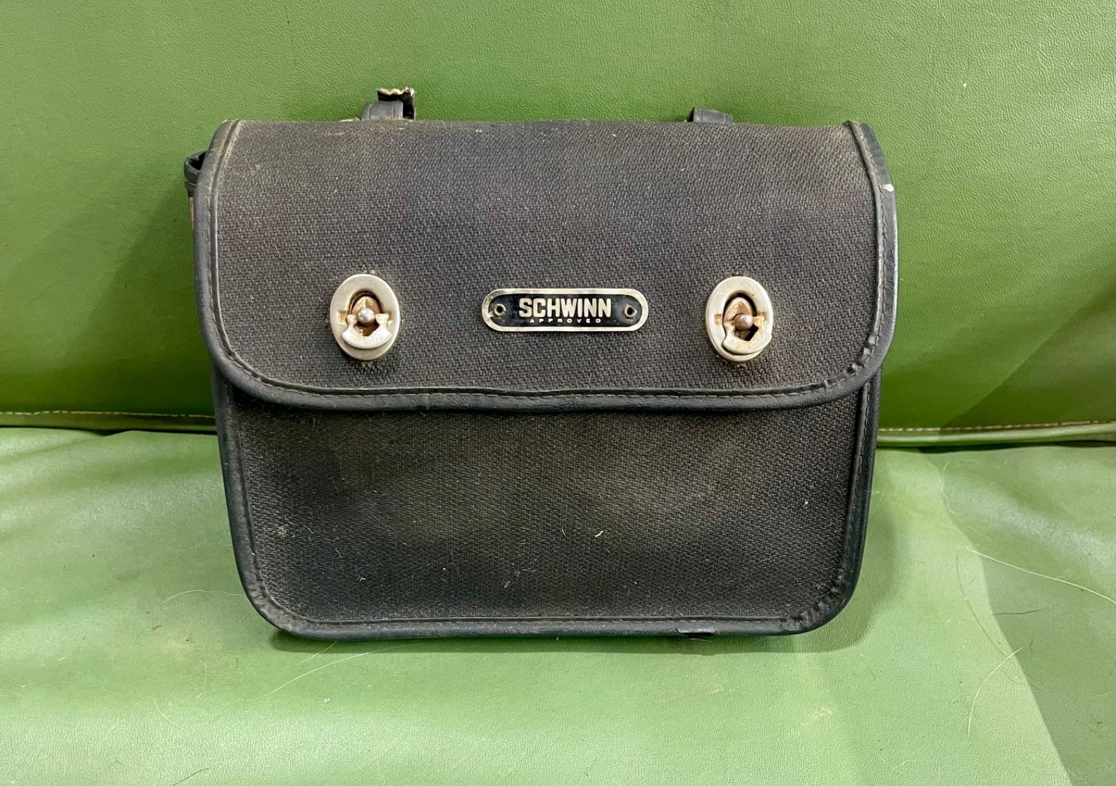 1960-70’s Vintage Schwinn Approved Bicycle Saddle / Seat Bag – Black Canvas