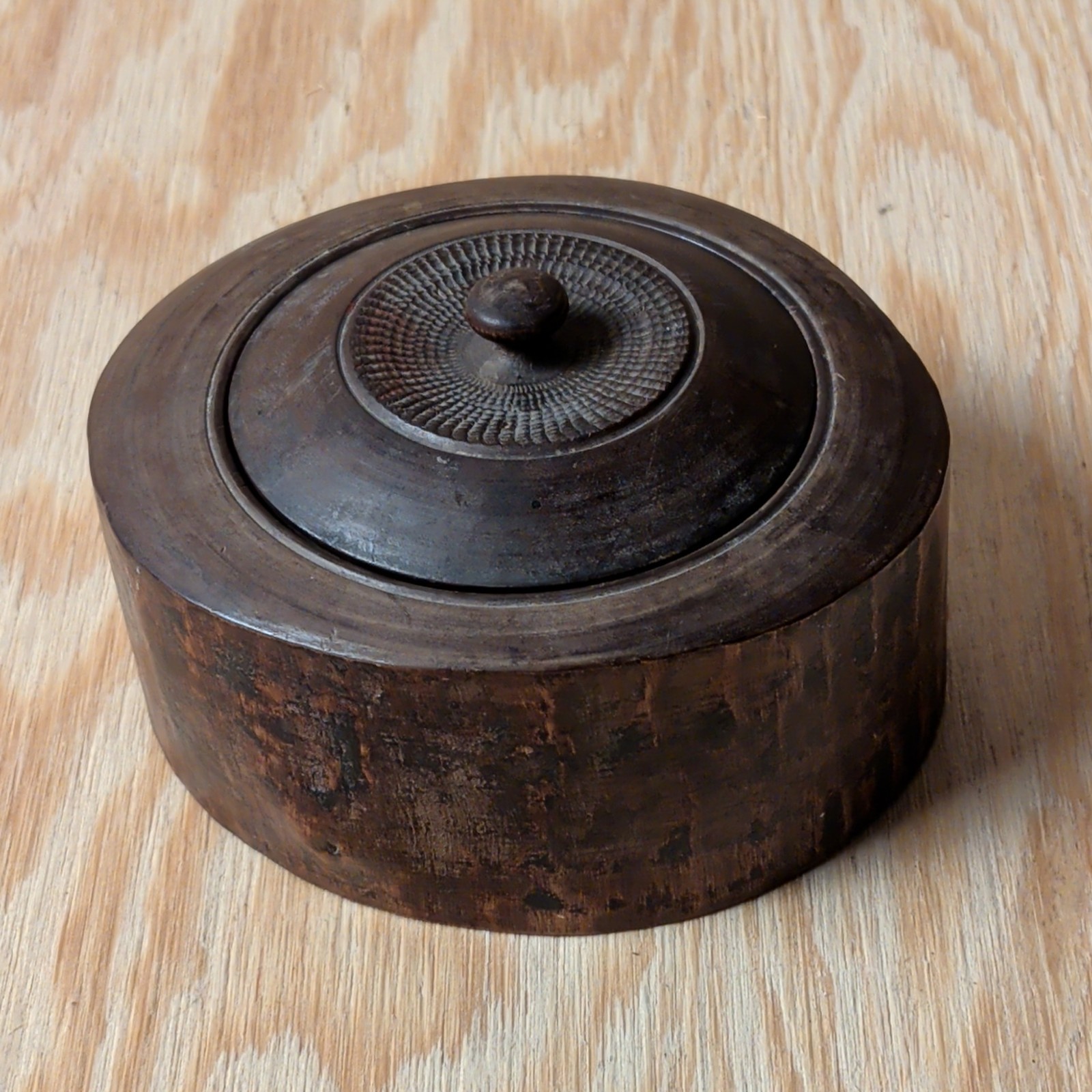 Antique Turned Wood Lidded Box Hand Tooled Carved Treen Folk Art Primitive