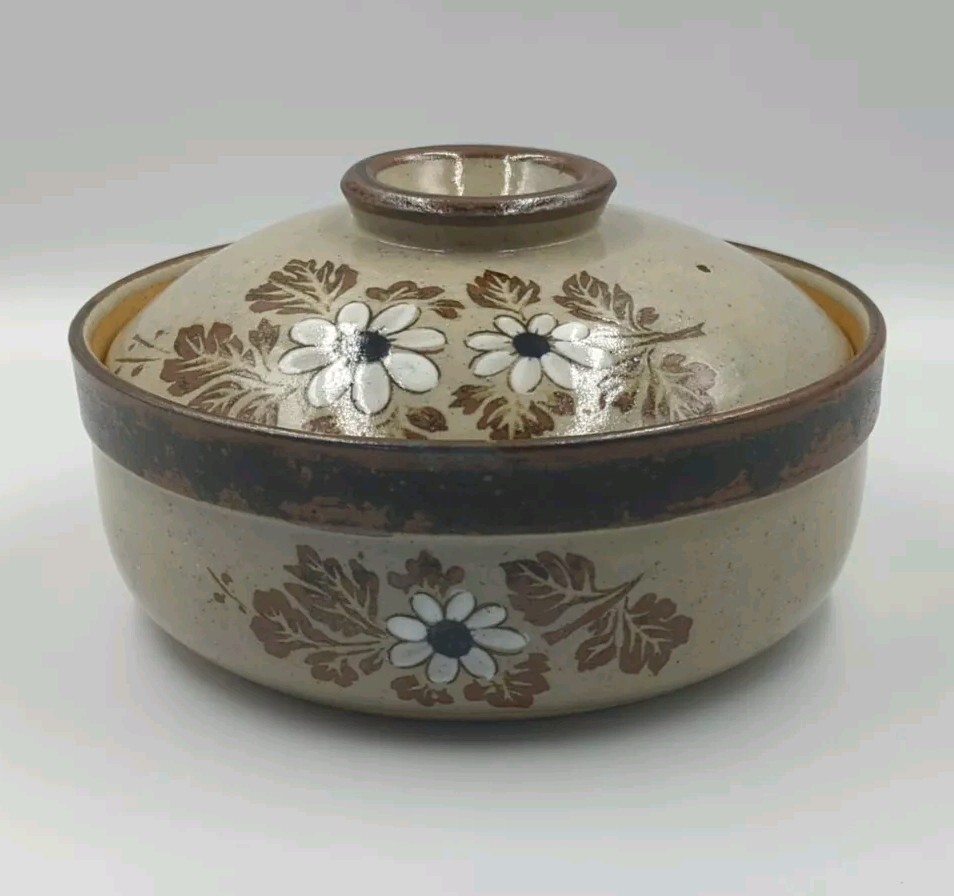 Vintage Otagiri Stoneware Hand Painted White Flower Lidded Casserole Dish