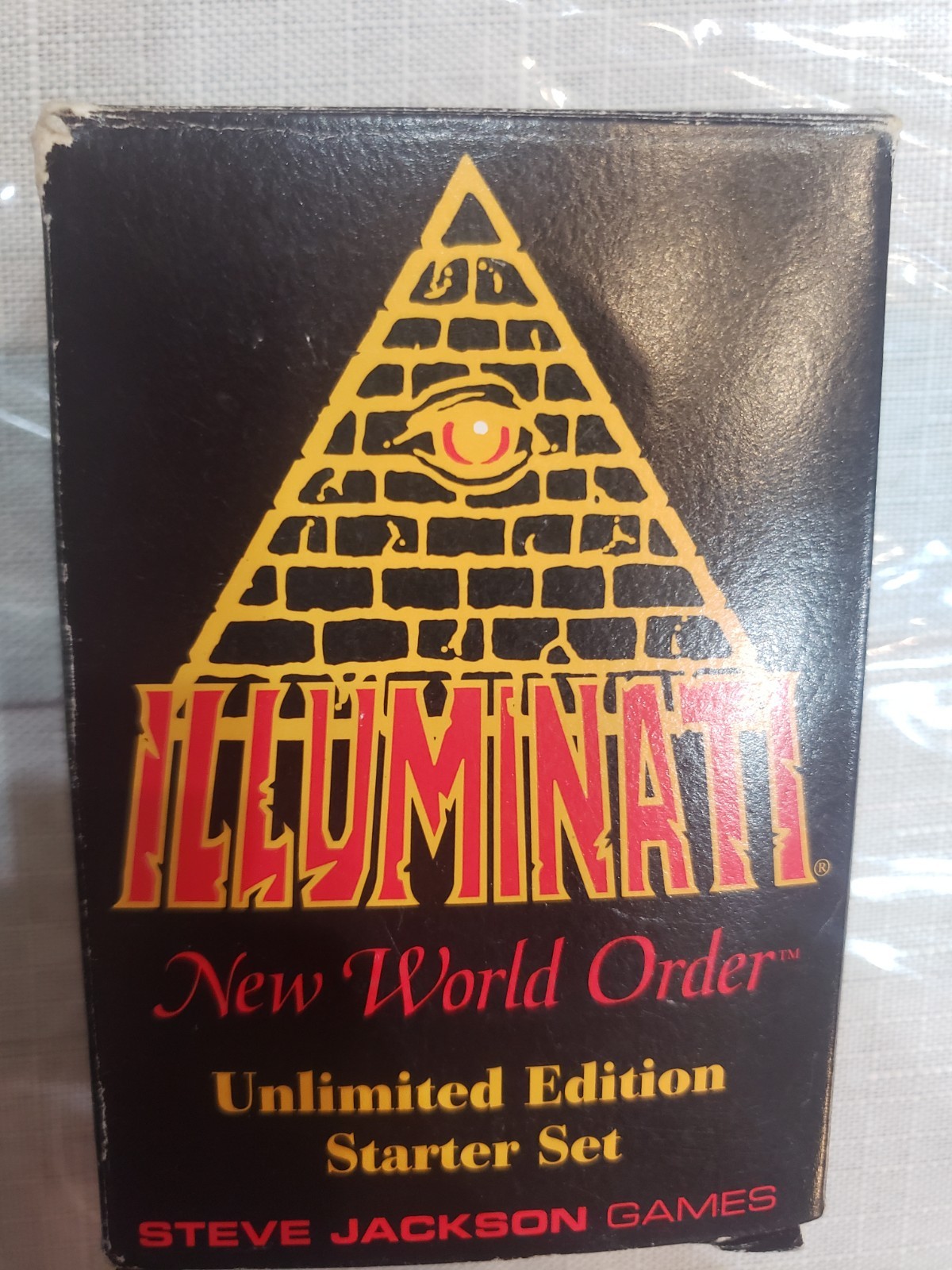  Illuminati: New World Order Unlimited Set 60 Cards. Vintage and collectible. 