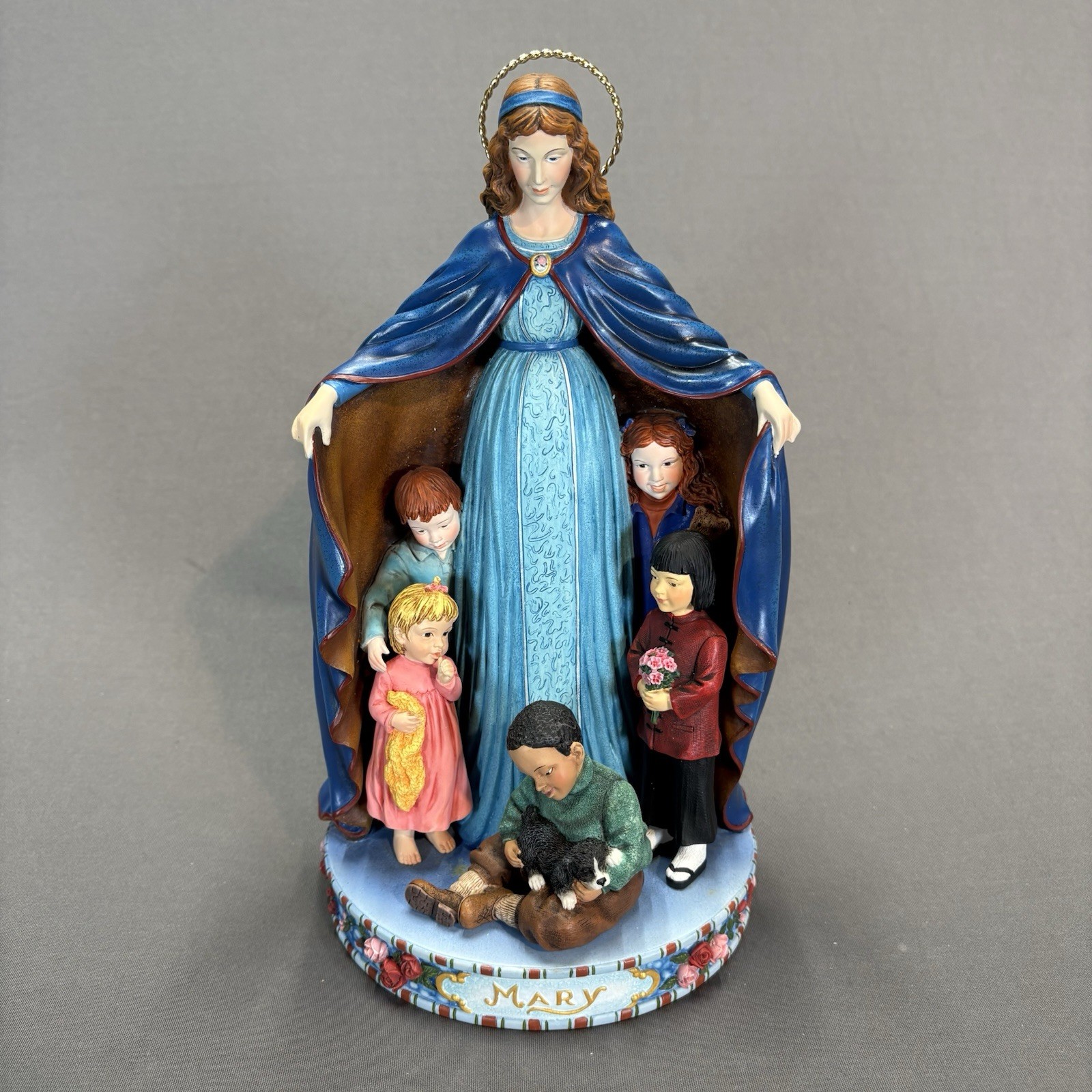 Pipka Earth Angels Virgin Mary Mother of All Children Madonna Collection