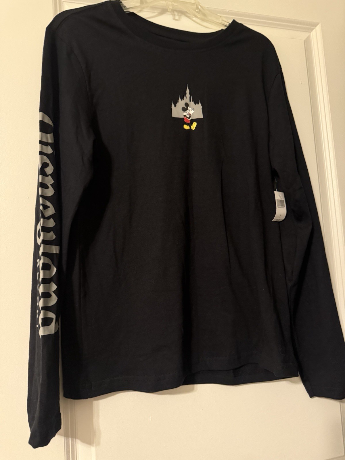 NWT Disneyland Resort Black Long Sleeve Mickey With Castle Shirt, Size Small