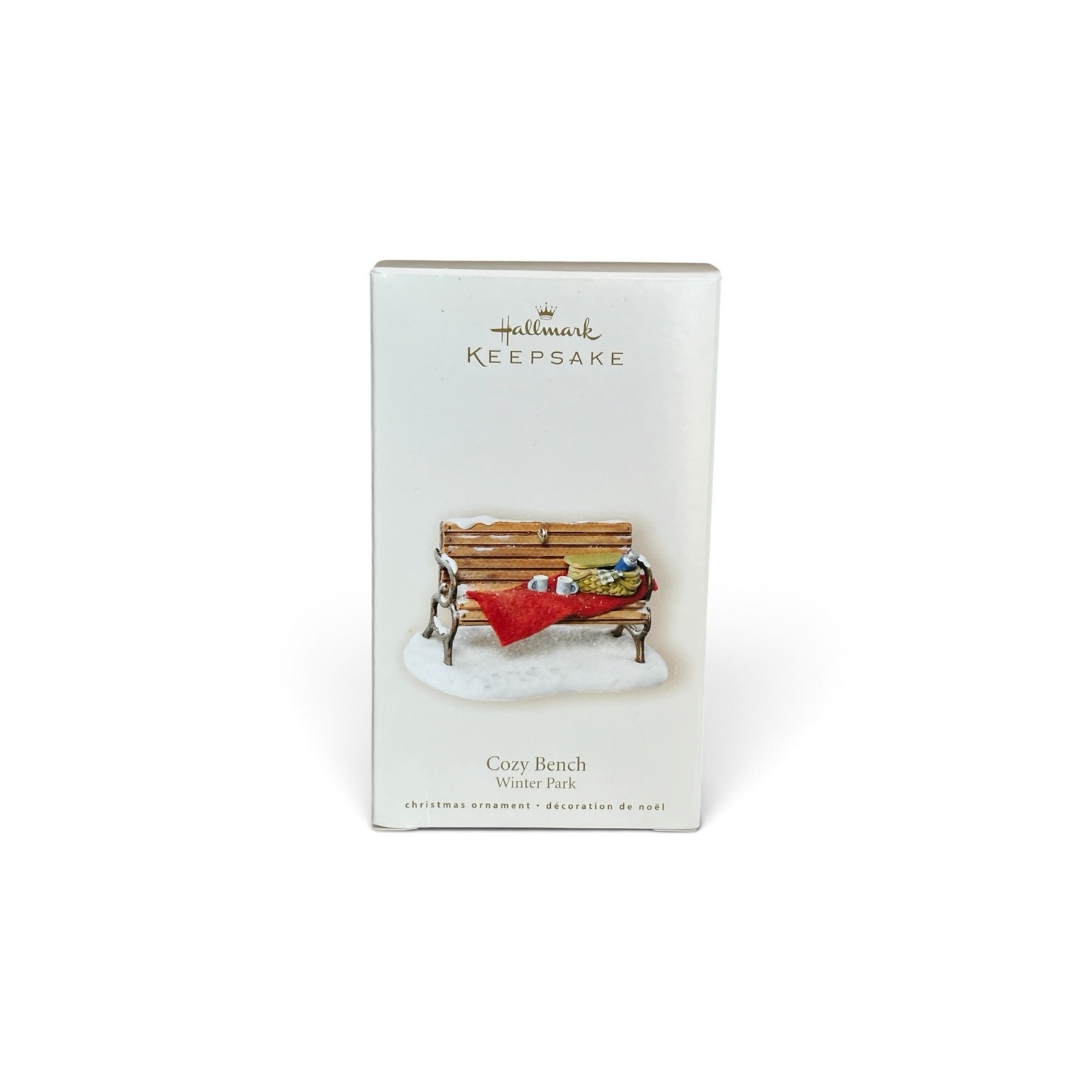 2007 Hallmark Winter Park cozy bench Christmas ornament