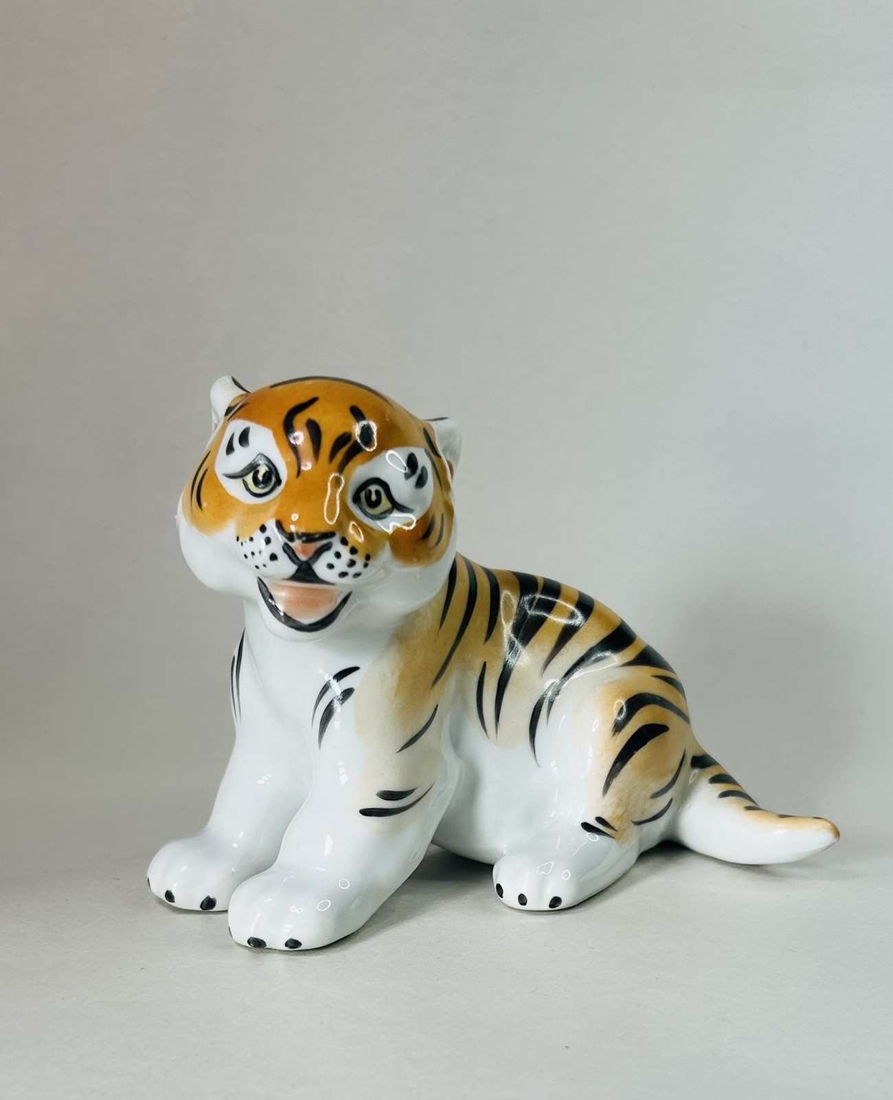 Vintage Dmitrov Porcelain Factory USSR Lomonosov Sitting Tiger Cub Figurine