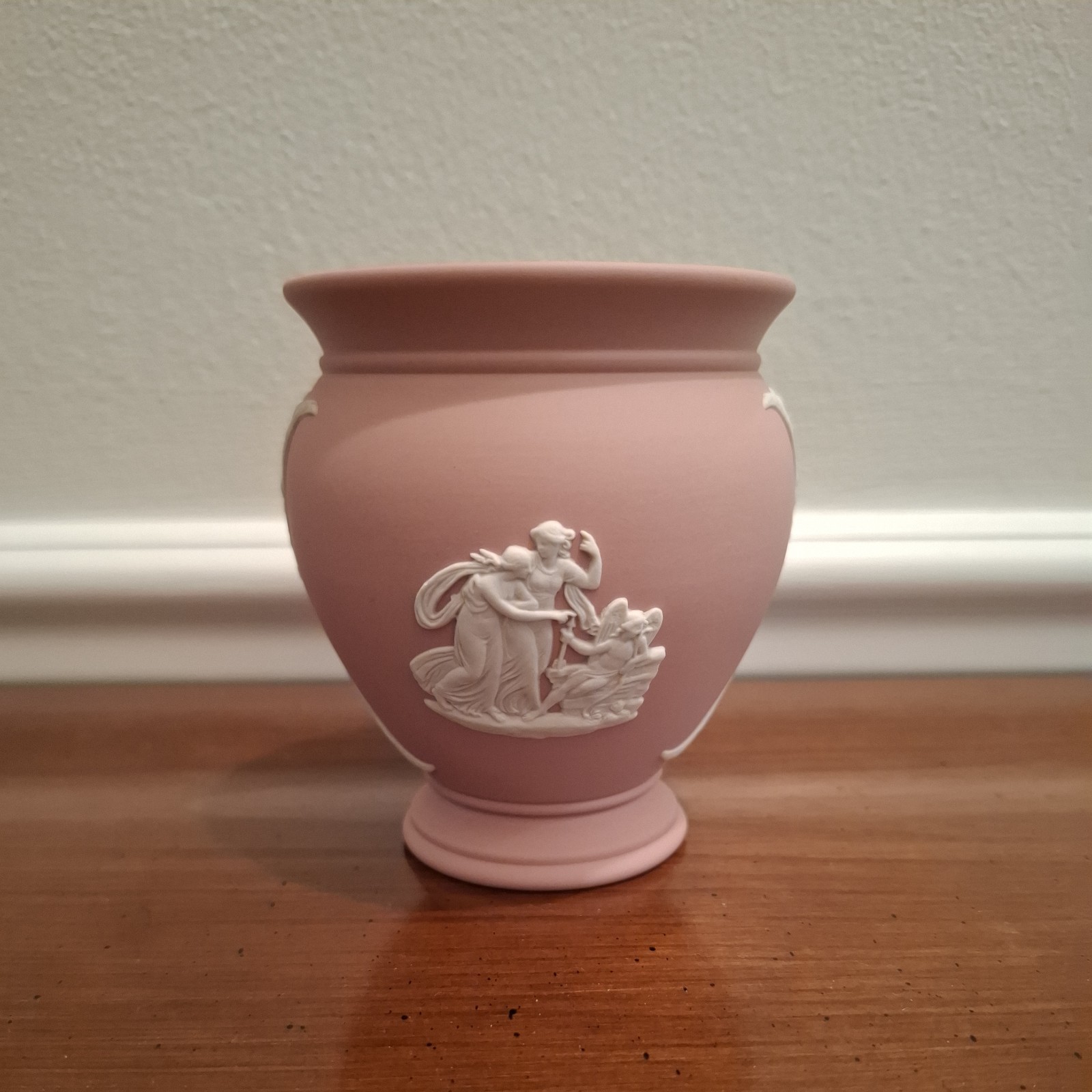 WEDGEWOOD Signed  Pink Bud Vase