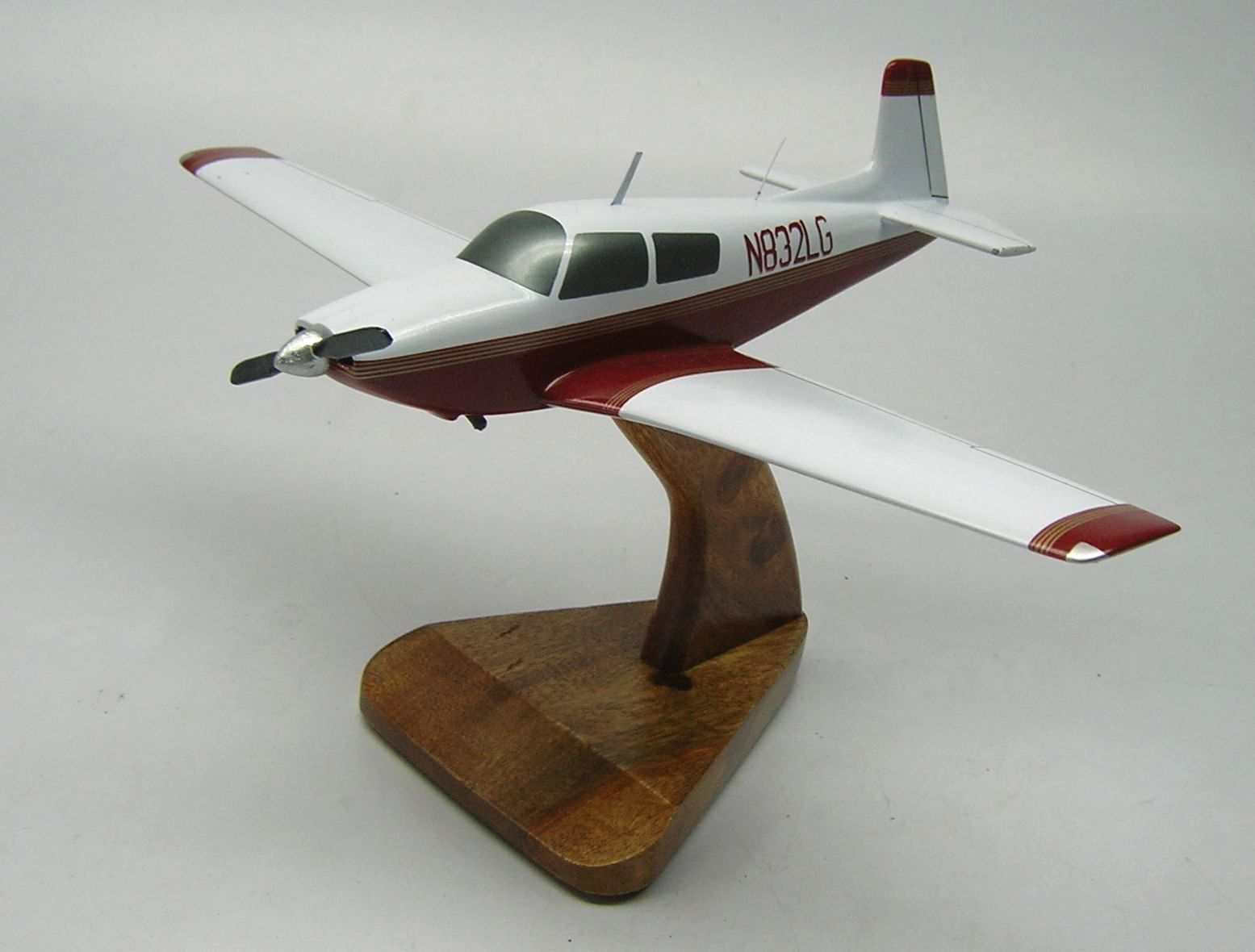 M-20-M Bravo Mooney M-20M Airplane Desk Wood Model Big New