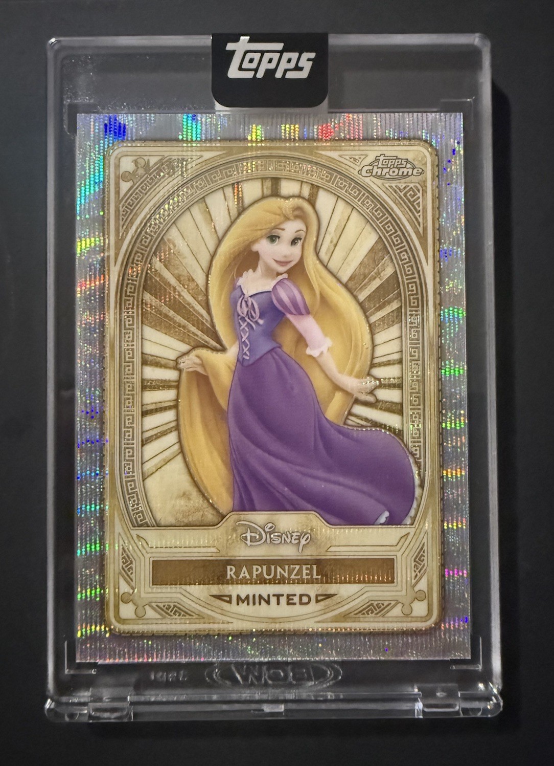 2025 Topps Chrome Disney Mint Rapunzel Encased Gold Wave Refractor 24/50 RARE