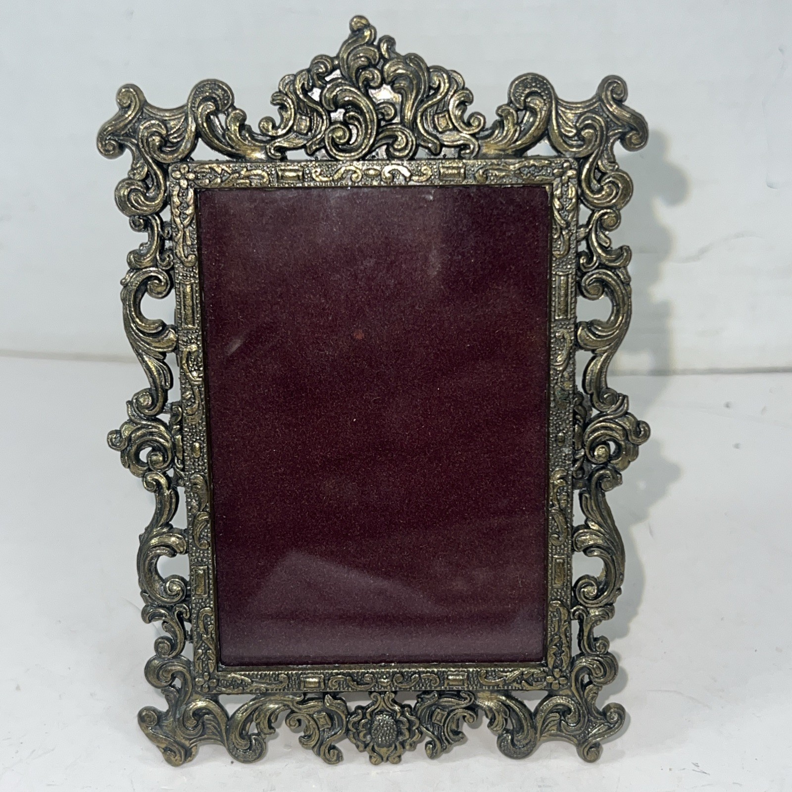 Vintage Baroque Rococo Brass Finish Ornate Gold Metal Frame Italy 3.5x5.25”