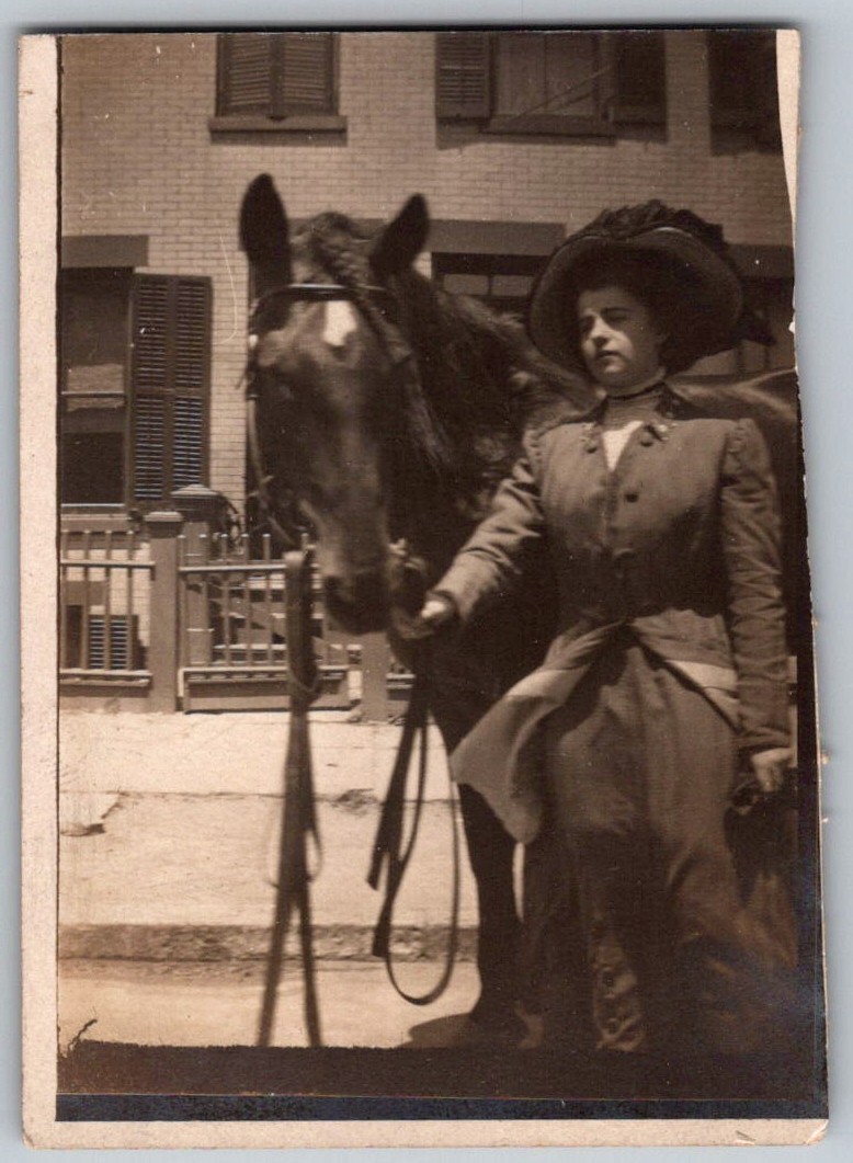 Vtg B&W Snapshot Edwardian Woman in Hat Holding Horse Bridle Town House 1910s