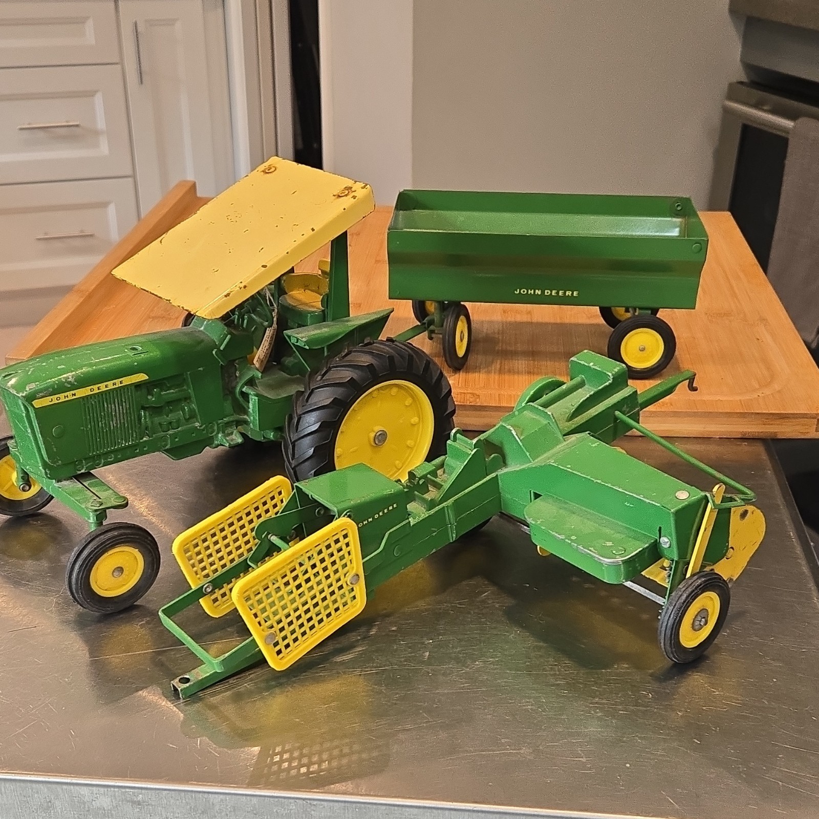 John Deere Farm Toy Lot Tractor w/ Canopy, Wagon Trailer & Implement
