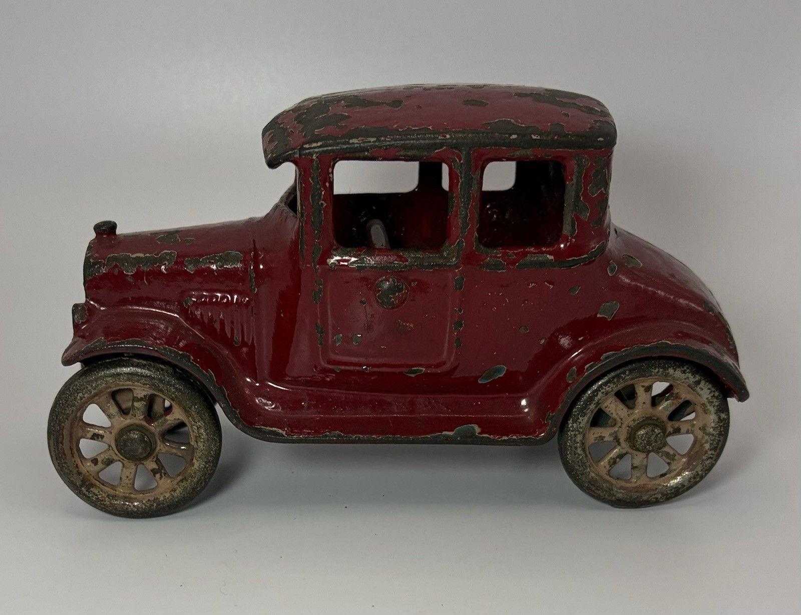 ANTIQUE Kilgore 1927 RED Ford Model T Coupe American Toy Company 6.5” Cast Iron