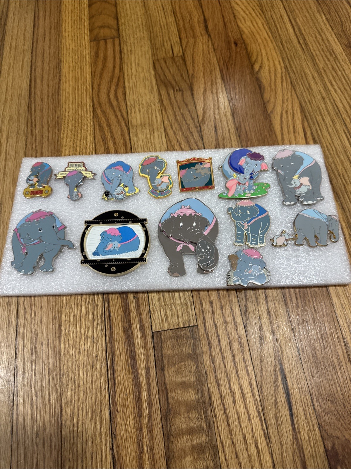 Disney Pin Lot Dumbo And Mama Jumbo Acme Waffle Back Paris Limited Edition