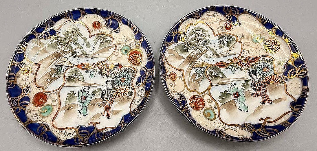 Lot of 2 Antique Japanese Kutani Porcelain Plates Geisha Cobalt Blue 5.5\