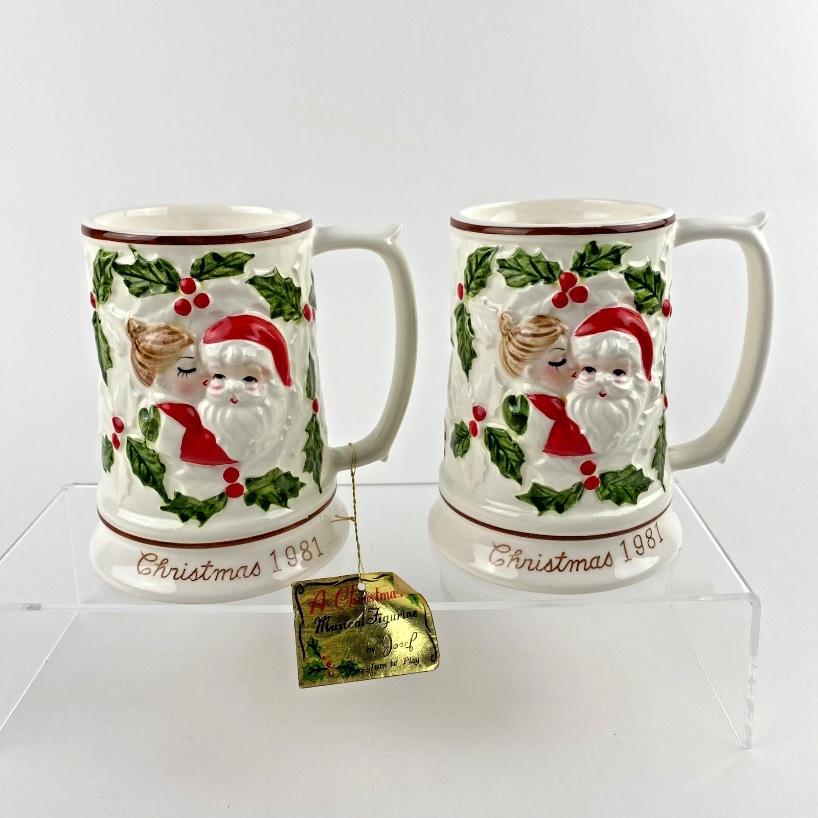 Vintage 1981 Josef Musical Kissing Santa Christmas Mugs Set Jingle Bells GUC
