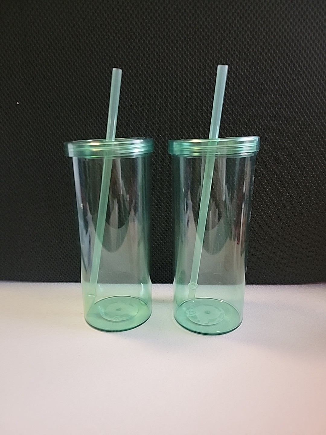2 X Mainstays 20oz Plastic Tumbler with Screw Top Lid and Straw G3