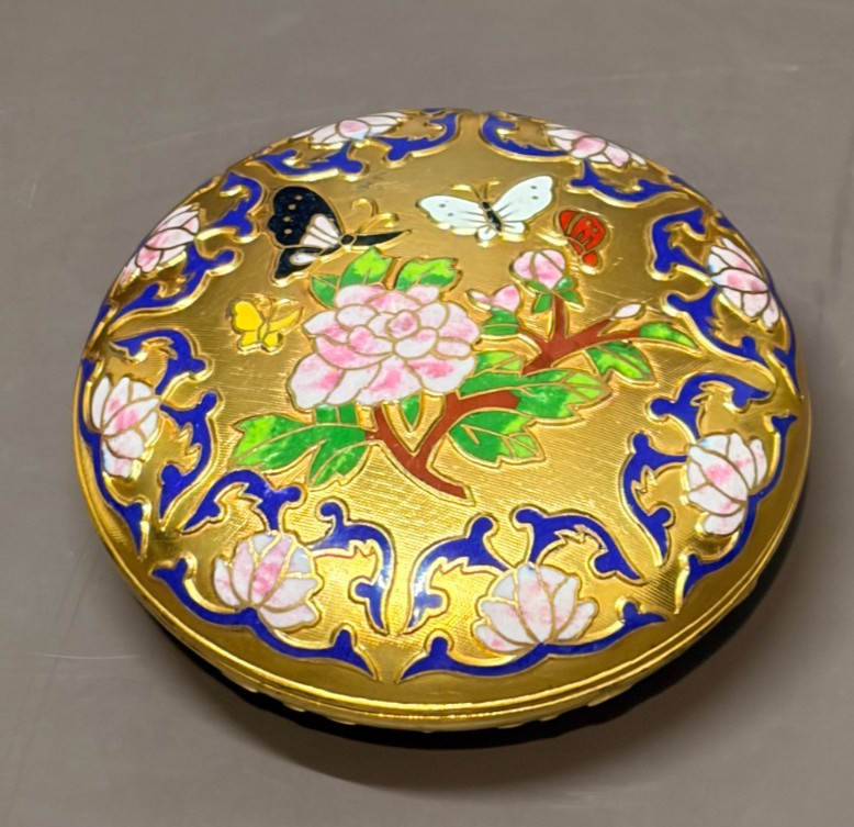 VTG Cloisonne Enamel Round Trinket Box Gold Tone Butterfly Peony Flower Small