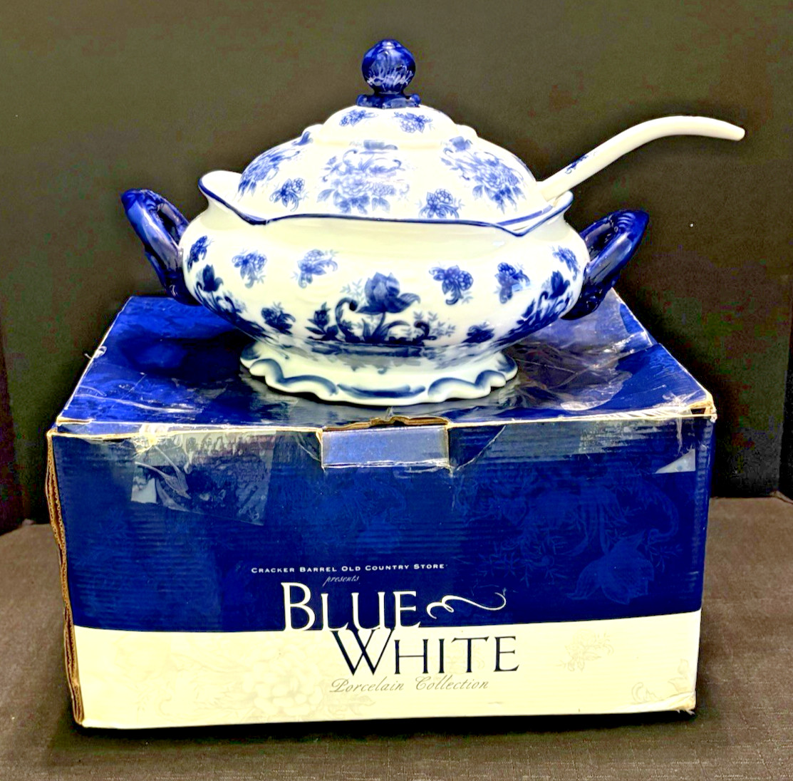 Cracker Barrel Blue White Floral Porcelain Soup Tureen w/Ladle & Lid-NIB-Retired
