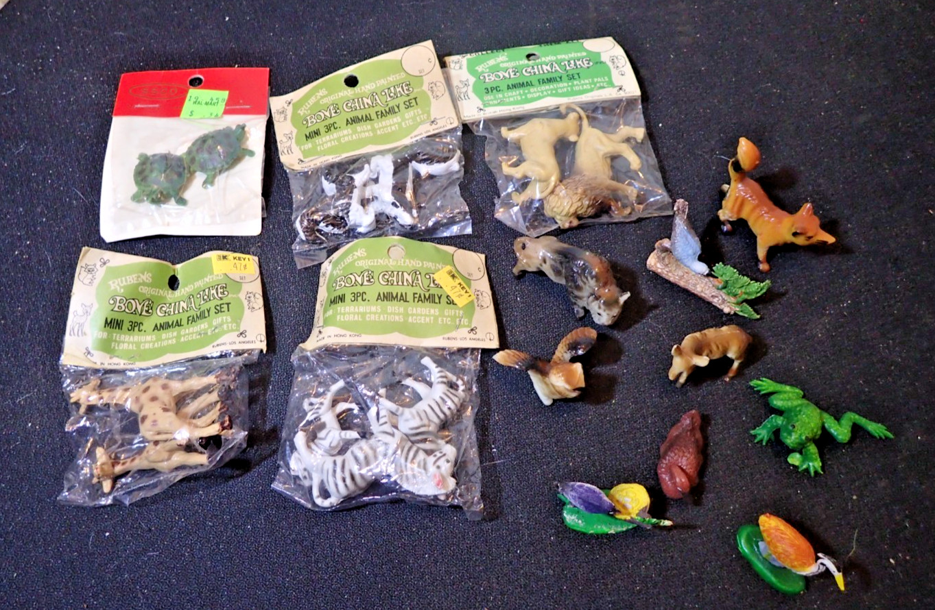 20 Vintage Ruben\'s Bone China Like Miniature Skunk Lion 5 Sealed Packages others