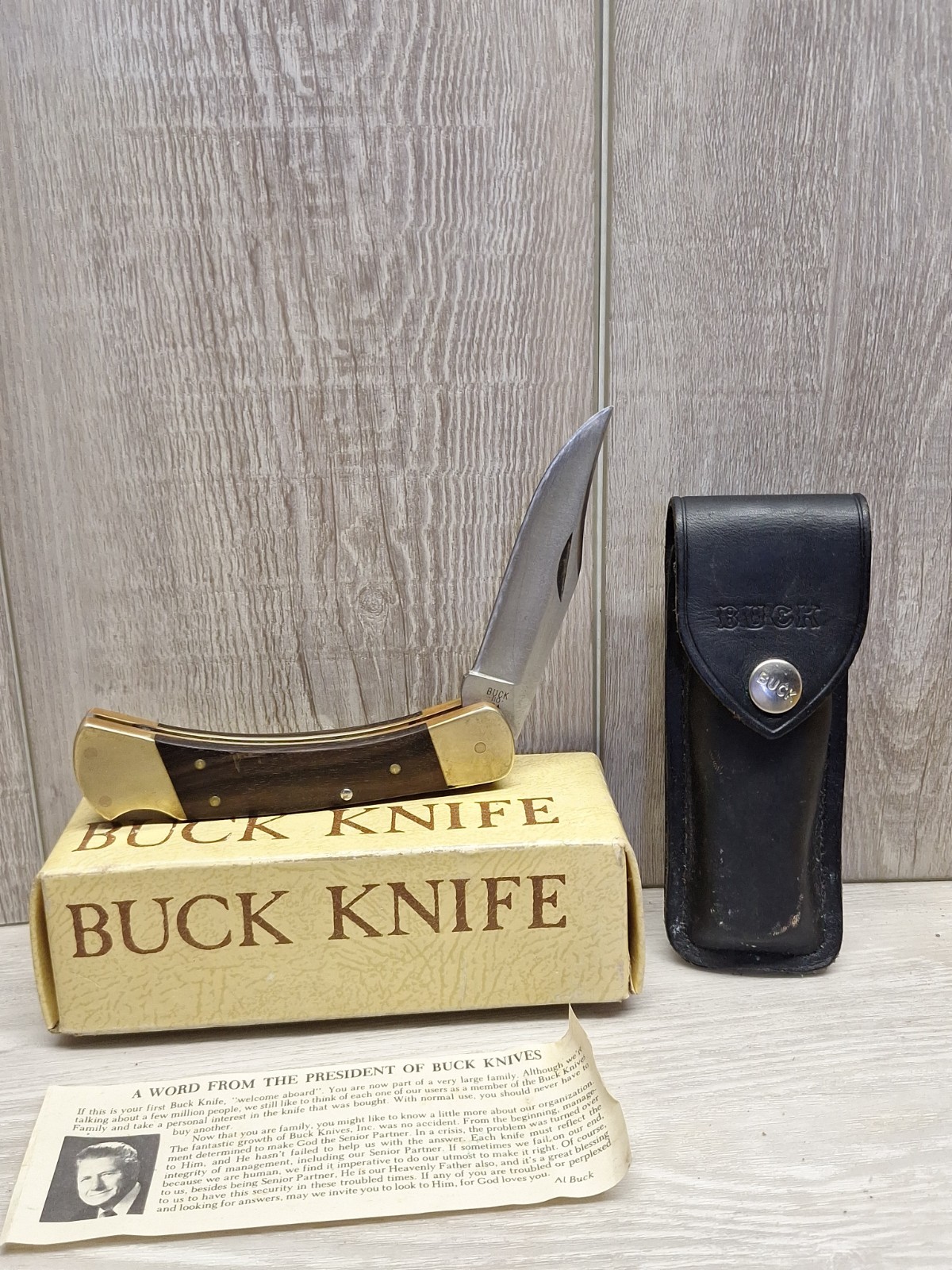 VINTAGE 1974-80  2 DOTS BUCK 110 KNIFE GOOD USED IN BOX  