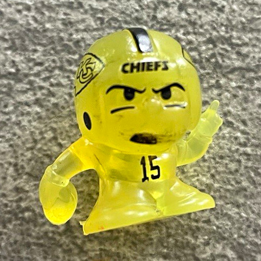 Patrick Mahomes #15 Teenymates 2027 yellow ice RARE 1:171