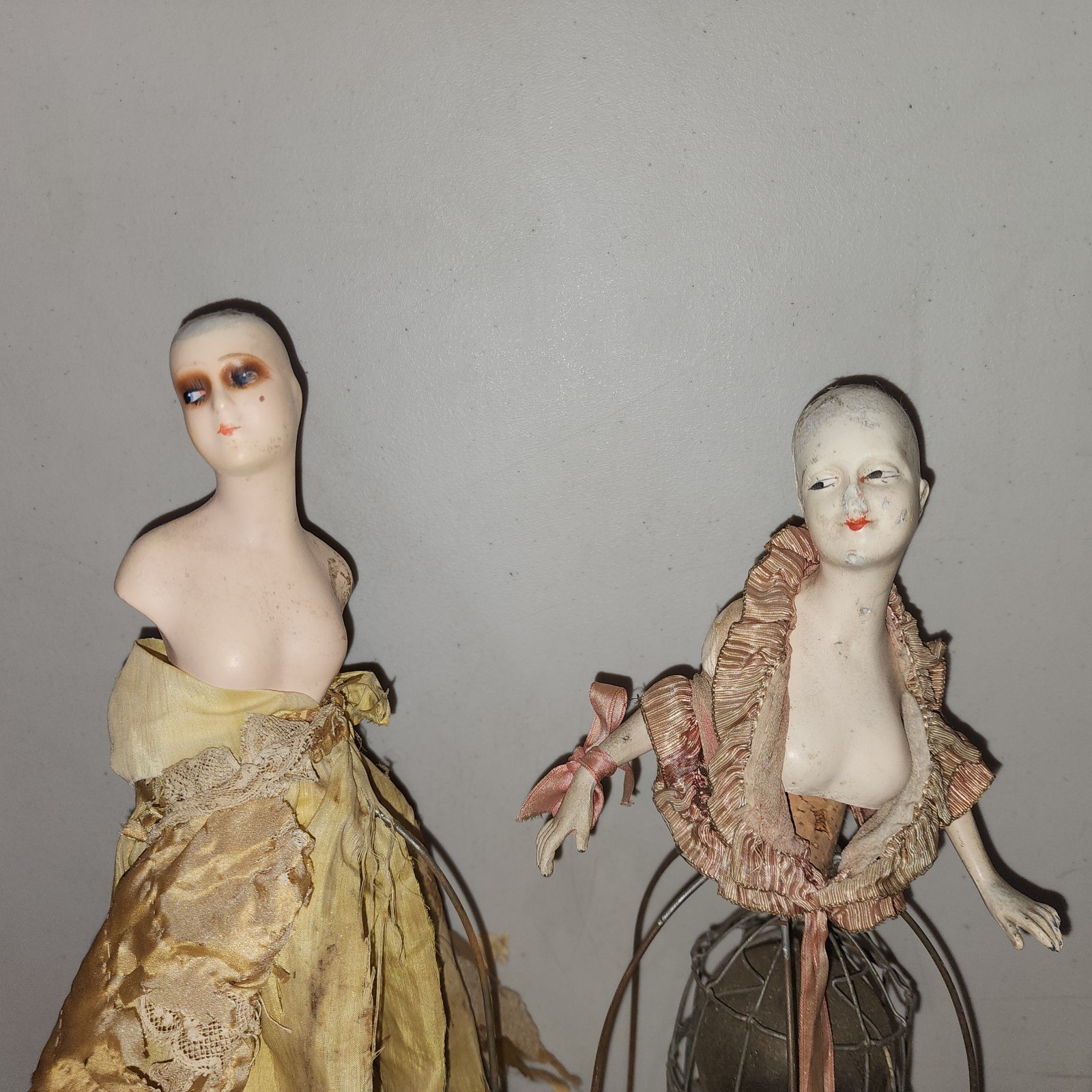Antique 1920s Half Doll Boudoir Lamp-munzerlite  14\