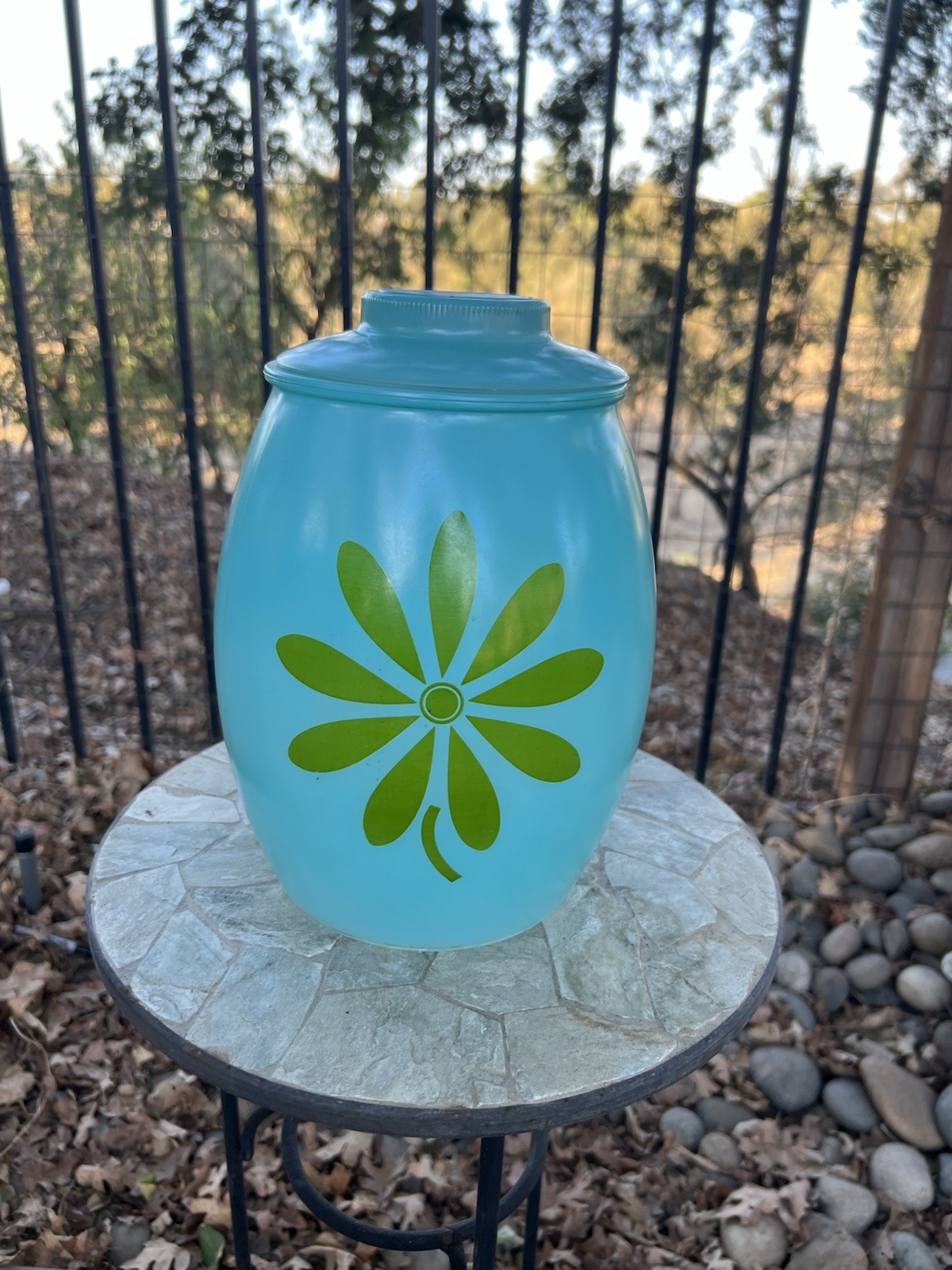 Vintage MCM Bartlett Collins Turquoise w/Green Daisy Cookie Jar 9.5”x 6.5